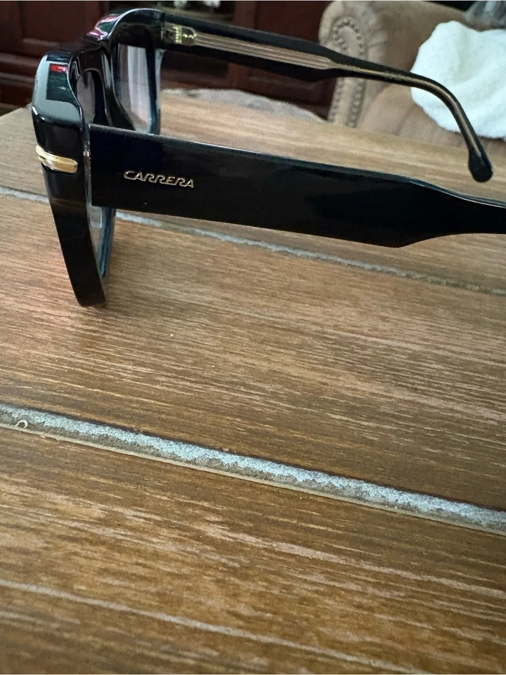 Carrera bold black